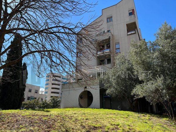 ufficio in vendita a Rende in zona Roges