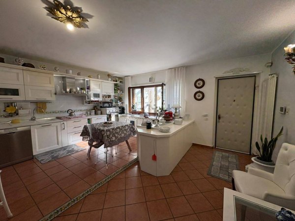 casa indipendente in vendita a Rende in zona Roges