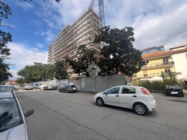 negozio in vendita a Rende