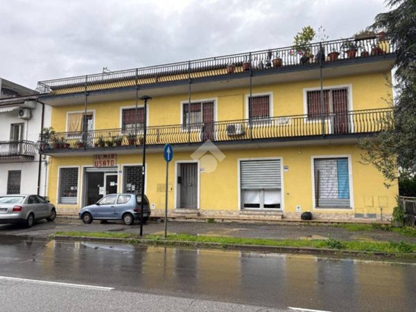locale commerciale in vendita a Rende in zona Quattromiglia