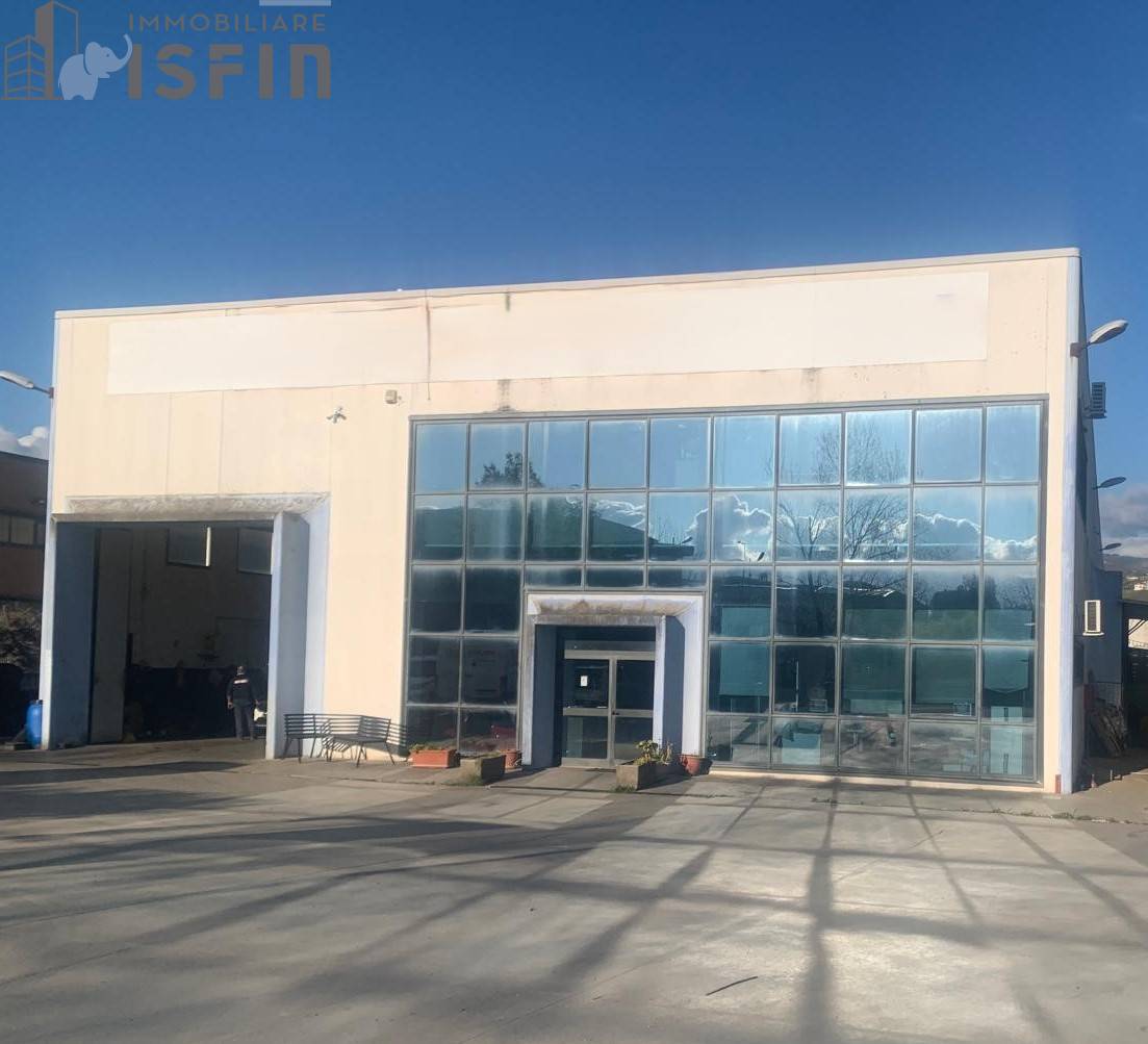 capannone in vendita a Rende