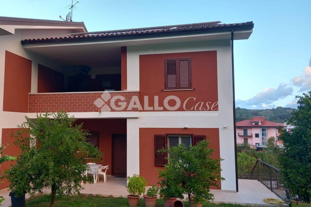 casa indipendente in vendita a Rende
