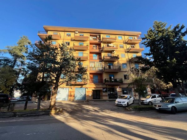 appartamento in vendita a Rende in zona Roges