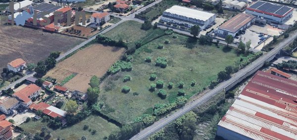 terreno industriale in vendita a Rende