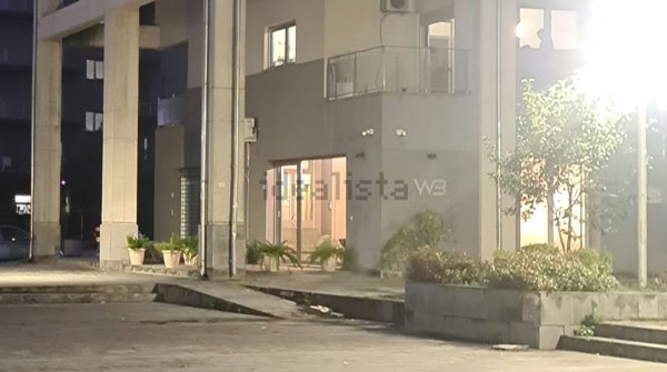 locale di sgombero in vendita a Rende in zona Quattromiglia