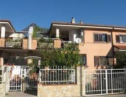 casa indipendente in vendita a Rende in zona Quattromiglia