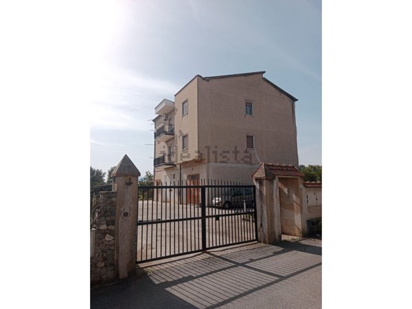 appartamento in vendita a Rende in zona Quattromiglia