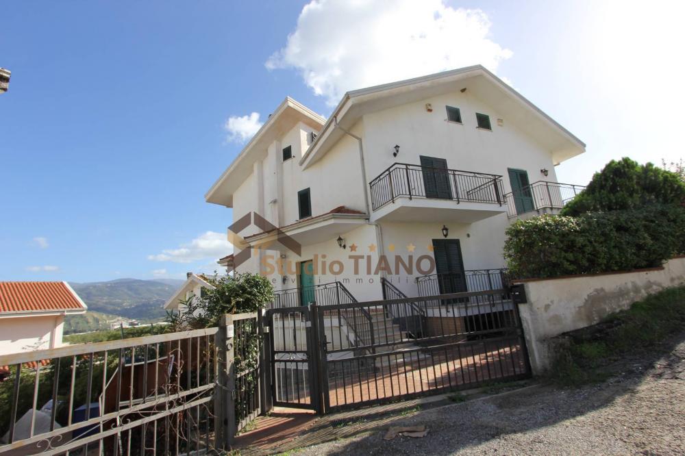 casa indipendente in vendita a Rende