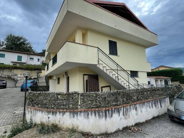 appartamento in vendita a Rende in zona Santo Stefano