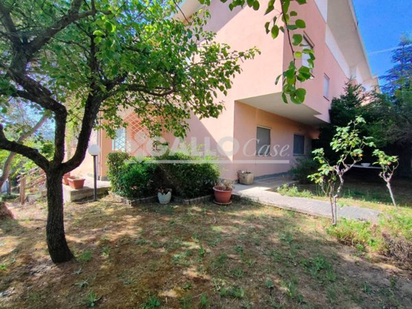 casa indipendente in vendita a Rende in zona Roges