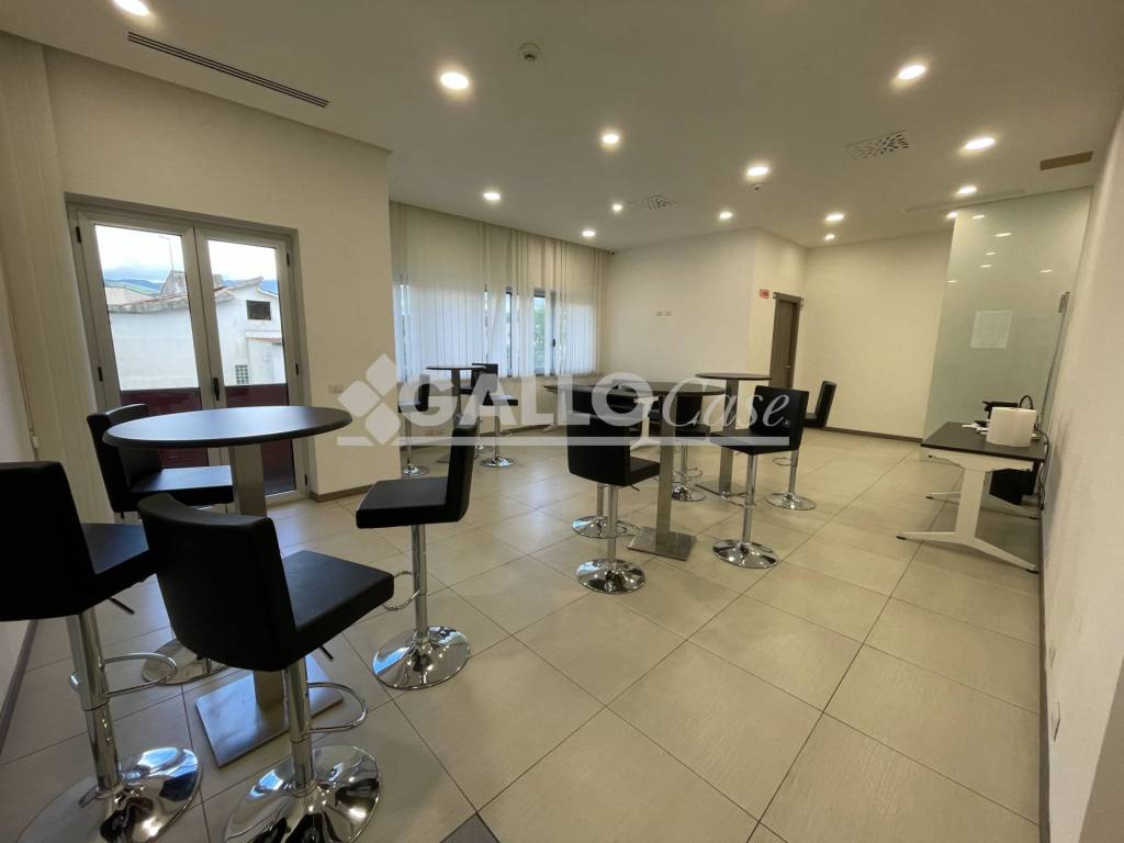 ufficio in vendita a Rende in zona Santo Stefano