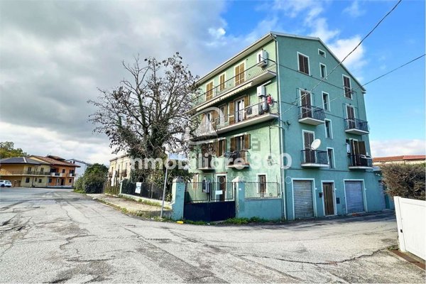 appartamento in vendita a Rende in zona Roges