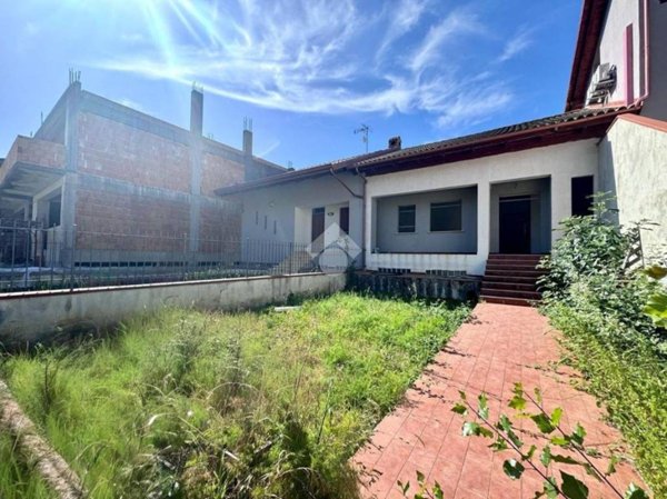 casa indipendente in vendita a Rende in zona Surdo