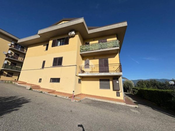appartamento in vendita a Rende in zona Arcavacata