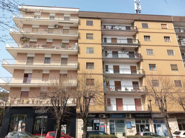 appartamento in vendita a Rende in zona Roges