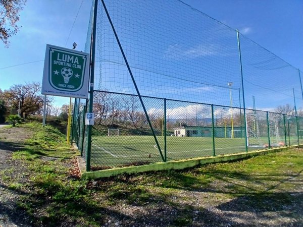 negozio in vendita a Rende in zona Quattromiglia