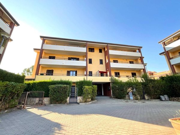 appartamento in vendita a Rende in zona Roges