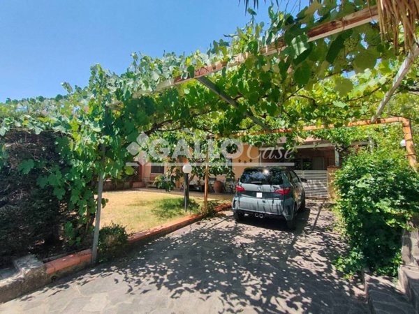 casa indipendente in vendita a Rende in zona Roges