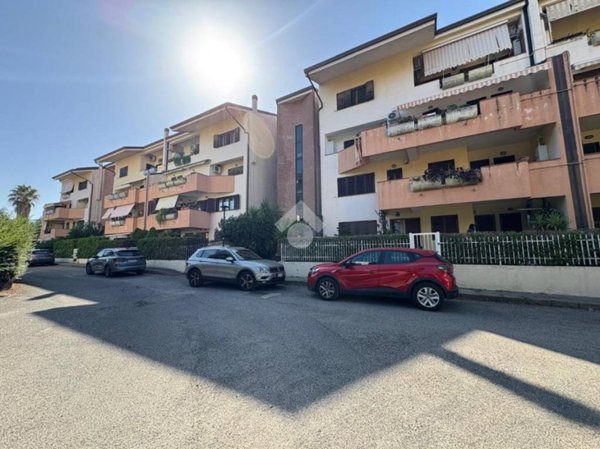 appartamento in vendita a Rende in zona Quattromiglia