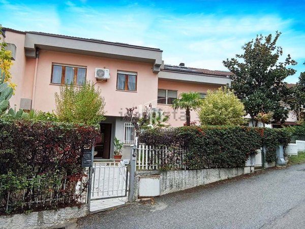 casa indipendente in vendita a Rende