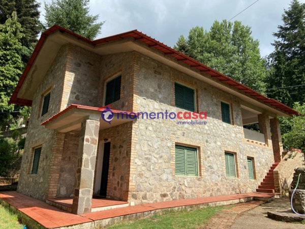 casa indipendente in vendita a Rende