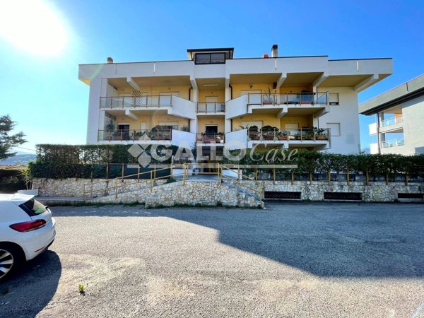 appartamento in vendita a Rende in zona Surdo