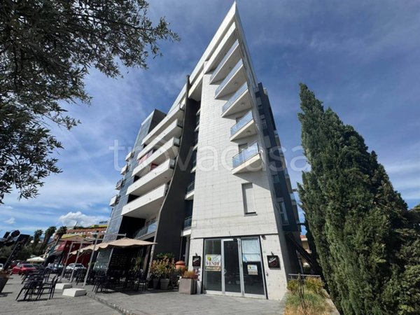 locale commerciale in vendita a Rende in zona Quattromiglia