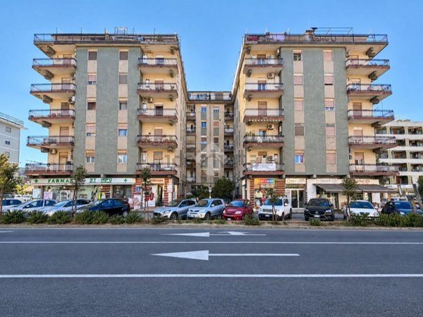 appartamento in vendita a Rende in zona Roges