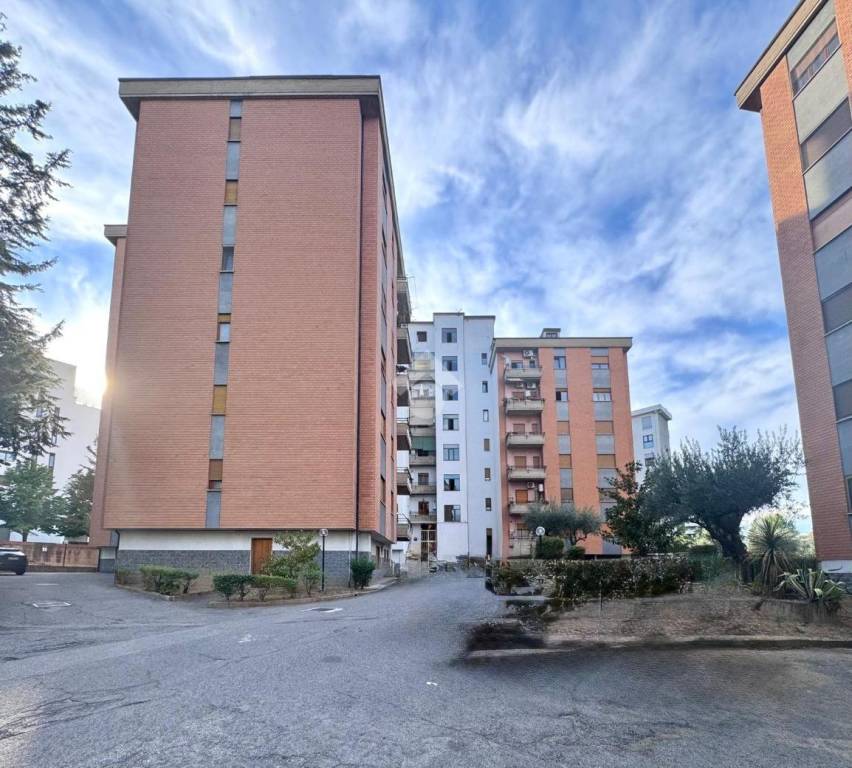 appartamento in vendita a Rende in zona Roges