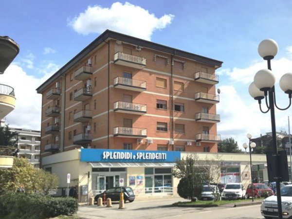 appartamento in vendita a Rende in zona Roges