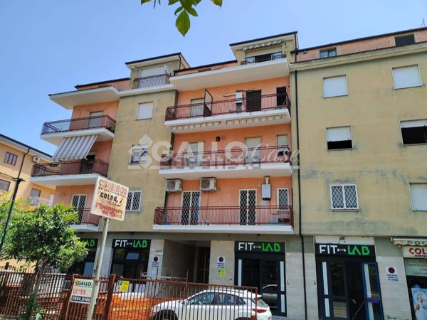 appartamento in vendita a Rende in zona Roges