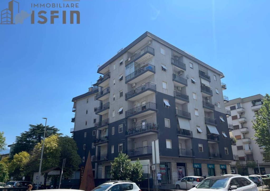 appartamento in vendita a Rende in zona Roges