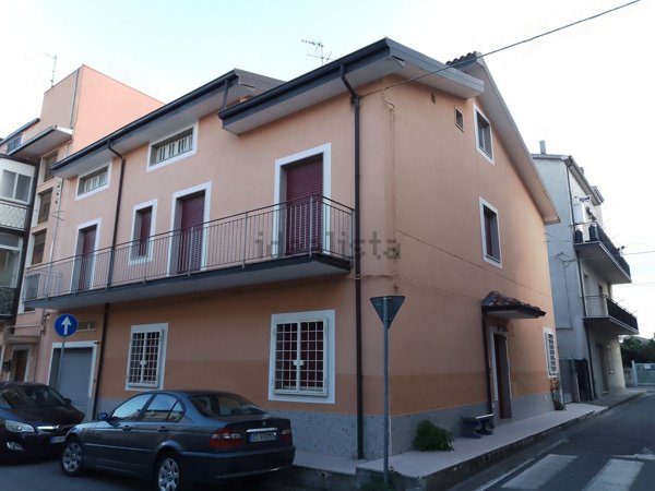 casa indipendente in vendita a Rocca Imperiale