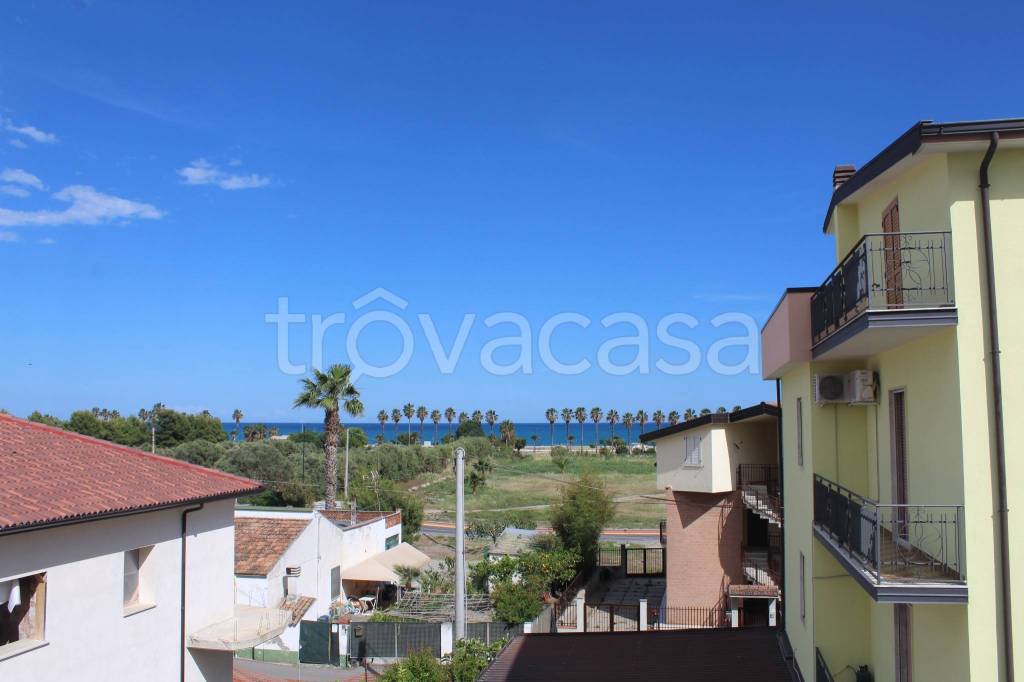 appartamento in vendita a Rocca Imperiale