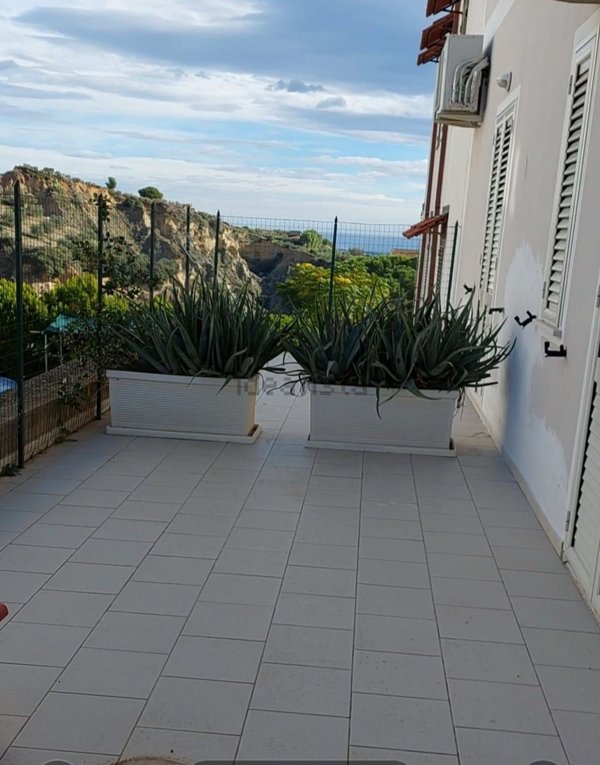 appartamento in vendita a Rocca Imperiale