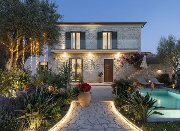 casa indipendente in vendita a Rocca Imperiale