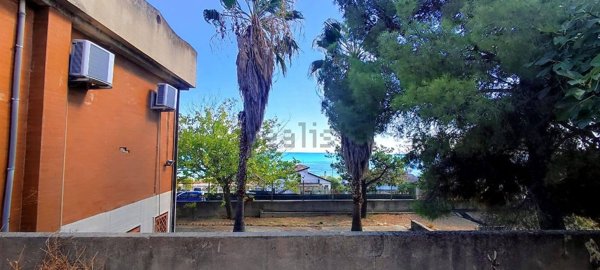 casa indipendente in vendita a Rocca Imperiale