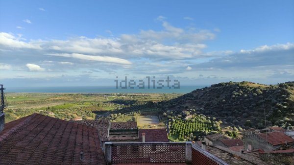 casa indipendente in vendita a Rocca Imperiale