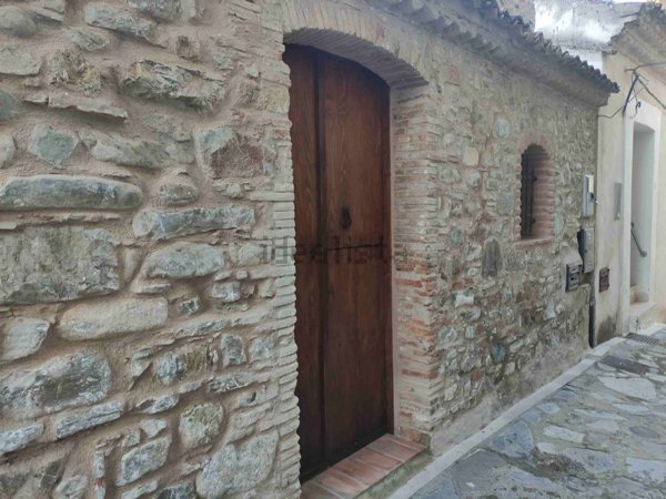 casa indipendente in vendita a Rocca Imperiale