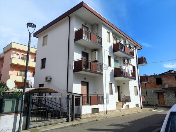 casa indipendente in vendita a Rocca Imperiale