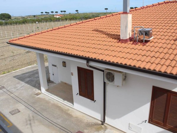 casa indipendente in vendita a Rocca Imperiale