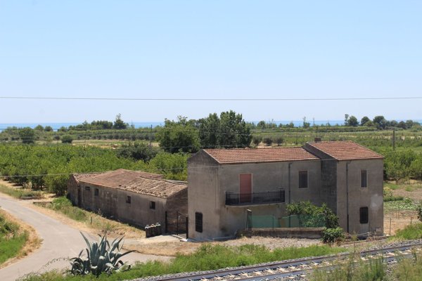 casa indipendente in vendita a Rocca Imperiale