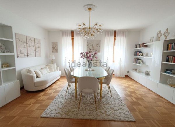 casa indipendente in vendita a Rocca Imperiale