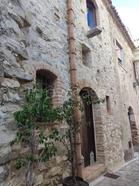 casa indipendente in vendita a Rocca Imperiale