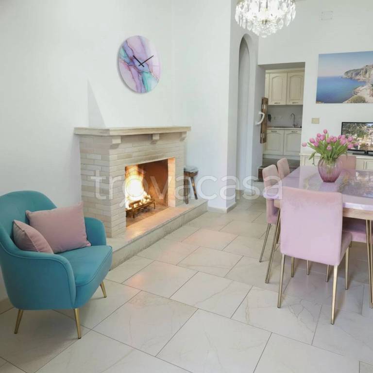 appartamento in vendita a Rocca Imperiale