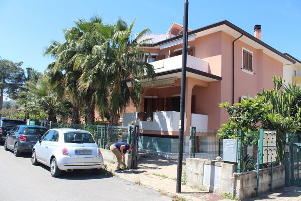 casa indipendente in vendita a Rocca Imperiale