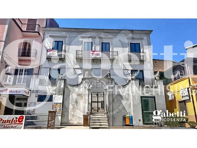 intera palazzina in vendita a Roggiano Gravina