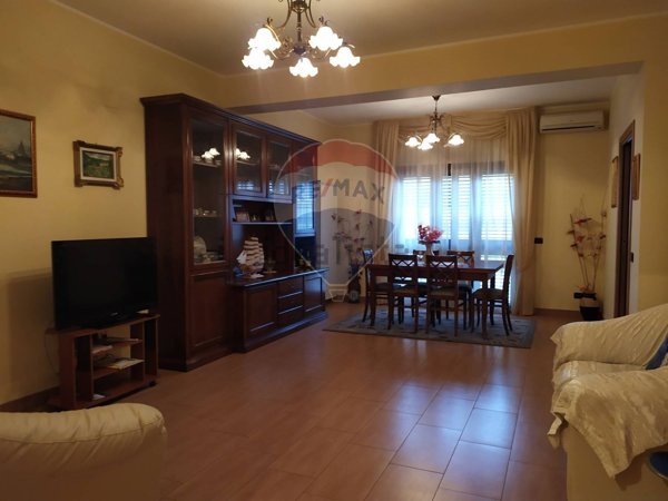 casa indipendente in vendita a Roggiano Gravina