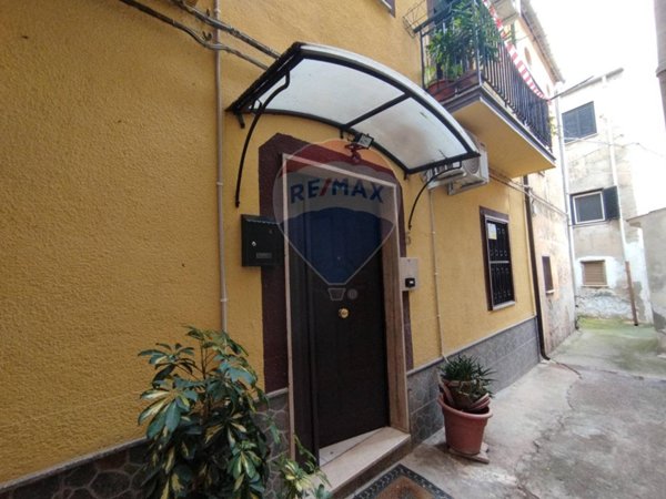 casa indipendente in vendita a Roggiano Gravina