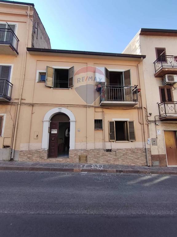 casa indipendente in vendita a Roggiano Gravina